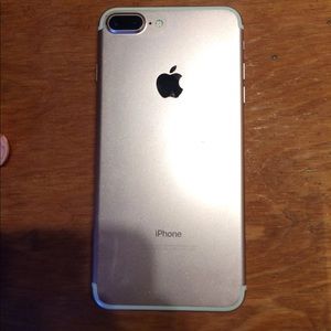 Rose gold iPhone 7plus